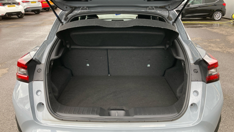 Nissan Juke 1.0 DiG-T 114 Tekna 5dr Petrol Hatchback